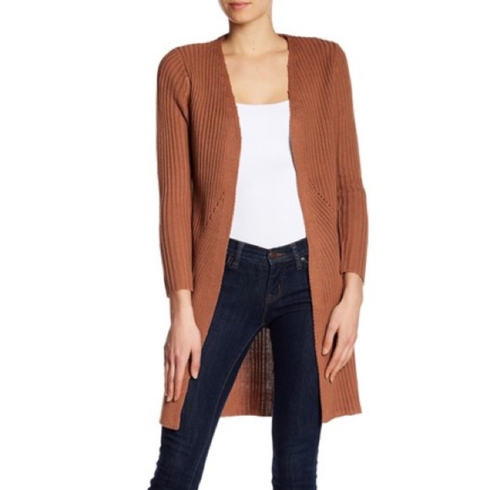 Lucca couture medium tan sweater